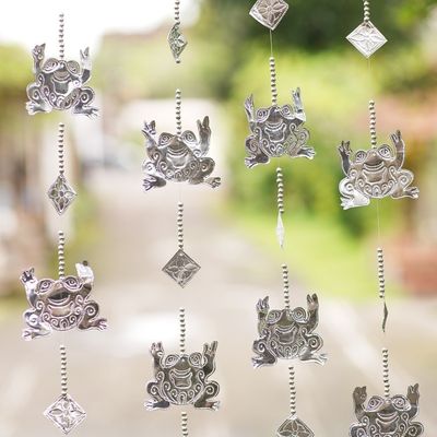 Alternate image for Aluminum Frog-Themed Holiday Garland Set of 4 Jumping Frogs