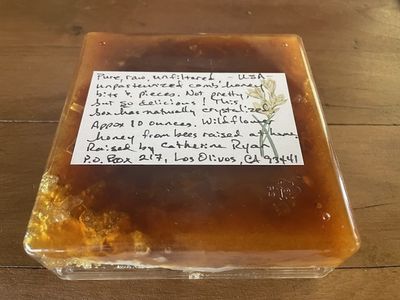 Alternate image for THE BEE GIRLS pure, raw, unfiltered, unpasteurized, crystallized wildflower comb honey bits