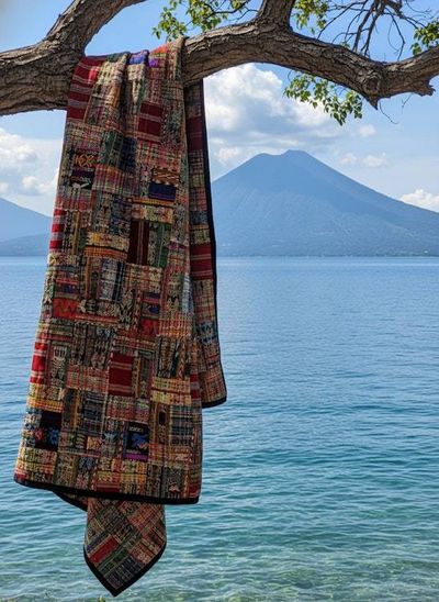 Alternate image for Handmade Queen-size Rose and Mixed Pastels Guatemalan Patchwork Quilt Set