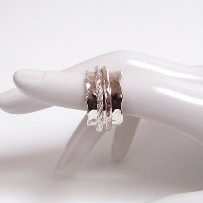 Alternate image for Argentium Sterling Silver Spinner Ring Size 7.75 Ri296