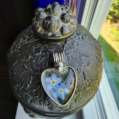 Alternate image for Natural Forget-Me-Not Heart Pendant Necklace