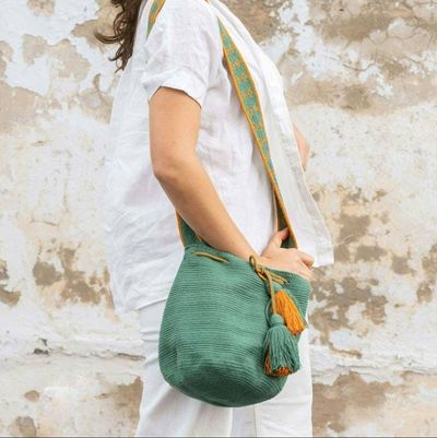 Alternate image for Oliva