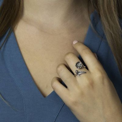 Alternate image for August Birth Flower Ring - Poppy