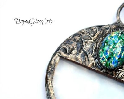 Alternate image for Unique Magnifying Glass Pendant Necklace for Women, Green Glass Opal Accent