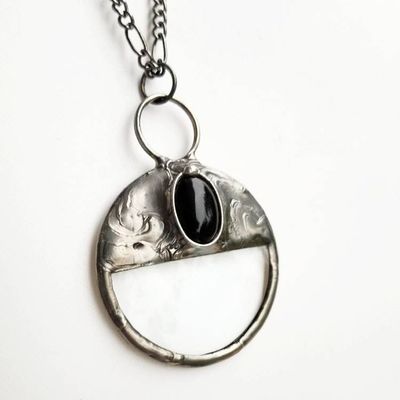 Alternate image for Magnifying Glass Necklace for Women, Magnifier Pendant, Useful Unisex Reading Aid Jewelry, Obsidian Inset