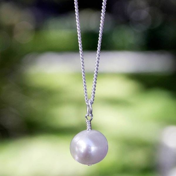 Alternate image for White Pearl Necklace Radiant Purity