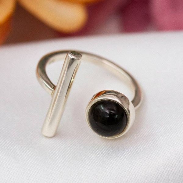 Alternate image for High-Polished Modern Natural Obsidian Wrap Ring from Mexico Nouvelle Guide