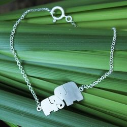 Image for Sterling Silver Elephant Bracelet Family Love