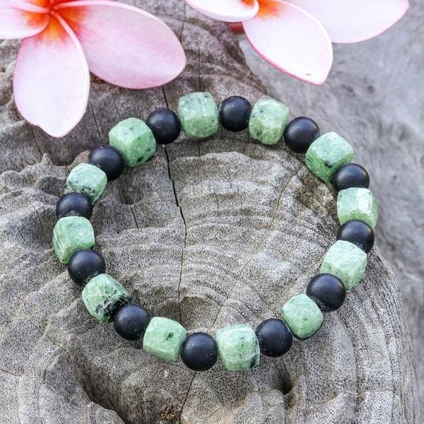 Alternate image for Handcrafted Zoisite and Black Onyx Beaded Stretch Bracelet Dual Flair