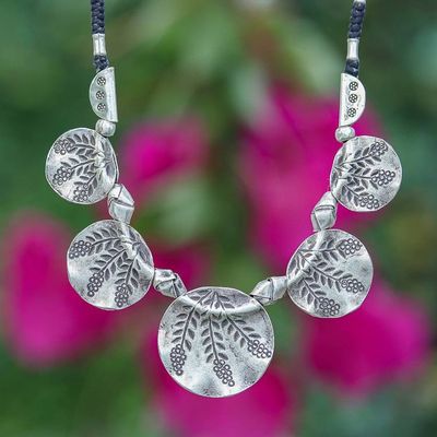 Primary image for Hill Tribe Silver Pendant Necklace with Leaf Patterns Bold Leaves