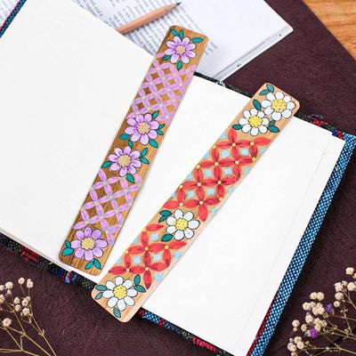 Primary image for Floral 2-Piece Hand-Painted Carved Longan Wood Bookmark Set Blossoming Pages