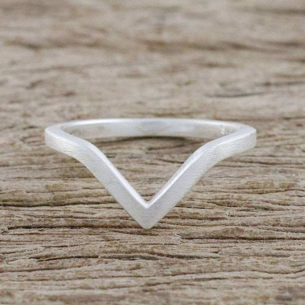 Angular Sterling Silver Mid-Finger Ring from Thailand 'Wondrous Angle'