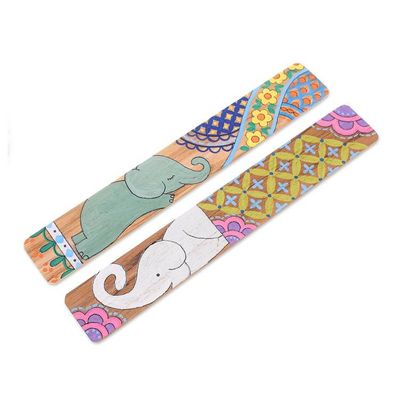Alternate image for Whimsical Elephant-Themed 2-Piece Painted Wood Bookmark Set Reading Trunks