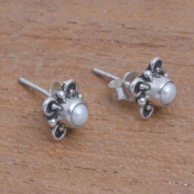Alternate image for Loop Motif Cultured Pearl Stud Earrings from Bali Cute Glow