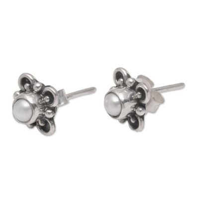 Alternate image for Loop Motif Cultured Pearl Stud Earrings from Bali Cute Glow