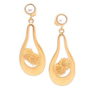 Alternate image for 18k Gold-Plated Floral Grey Cultured Pearl Dangle Earrings Together in Spring