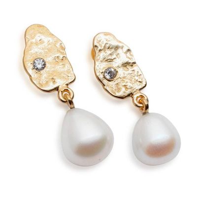 Alternate image for Gold-Plated Textured Cultured Pearl Cubic Zirconia Earrings Soft Glow