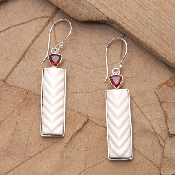 Alternate image for Modern Rectangle One-Carat Natural Garnet Dangle Earrings Passionate Runway