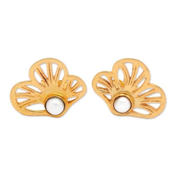 Alternate image for 22k Gold-plated Cultured Pearl Clover Button Earrings Marine Clover