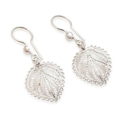Alternate image for Leaf-Shaped Silver Filigree Dangle Earrings from Java Heart of Leaves