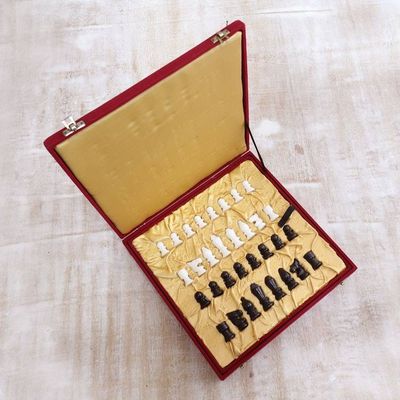 Alternate image for Black and White Marble Chess Set from India Royal Grandeur