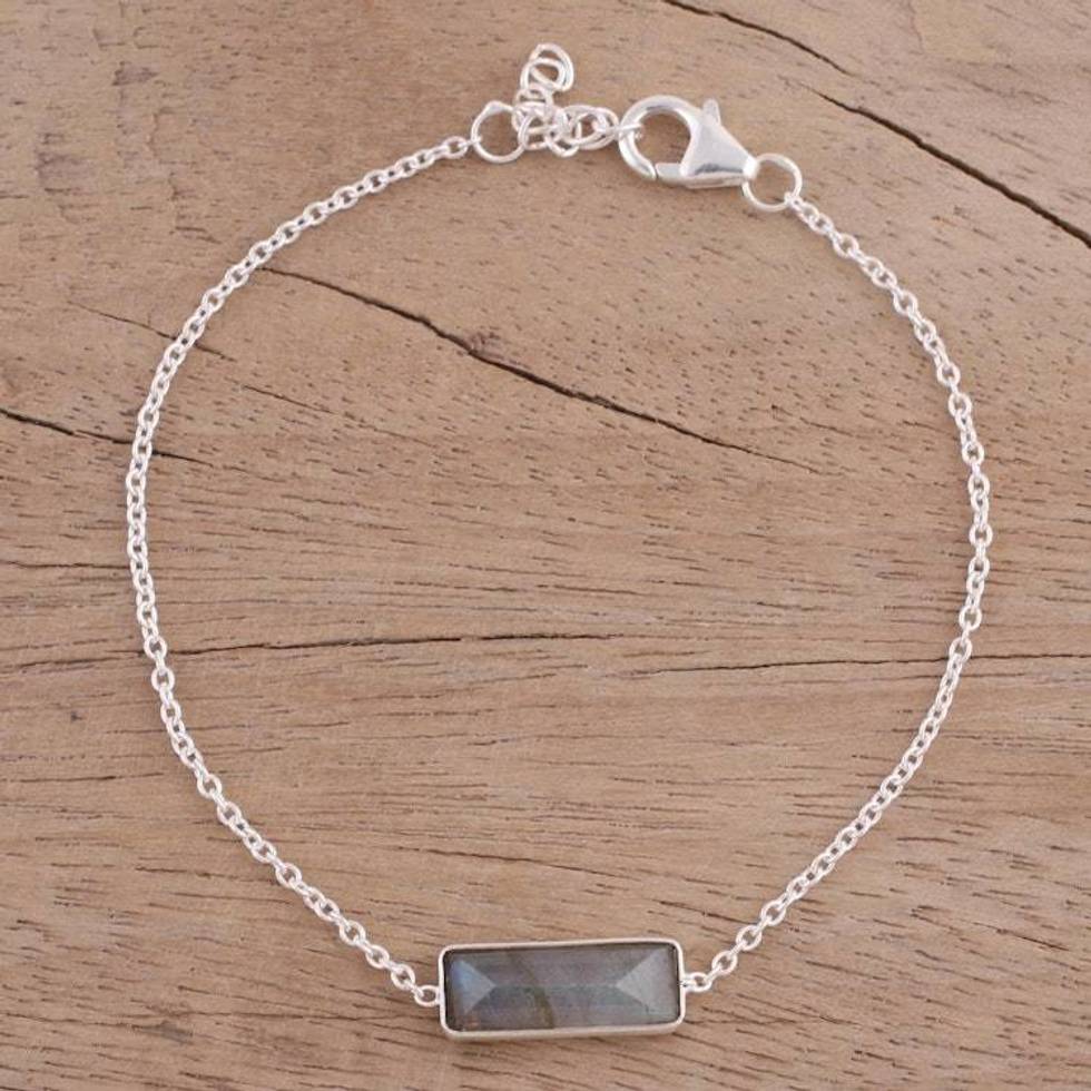 Labradorite and 925 Silver Pendant Bracelet from India 'Elegant Prism'