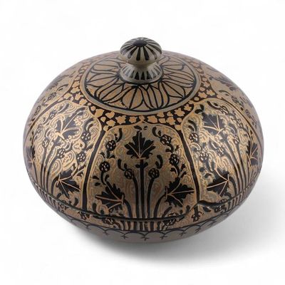 Alternate image for Leafy Folk Art-Themed Papier Mache and Wood Decorative Box Kashmir Marvel