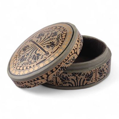 Alternate image for Artisan-Made Leaf-Themed Papier Mache Decorative Box Small Kashmir Wonder