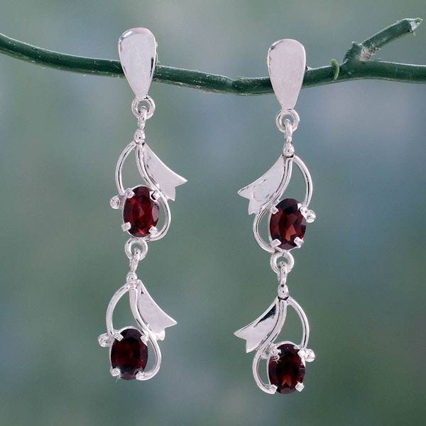 Alternate image for Garnet earrings Buds of Passion