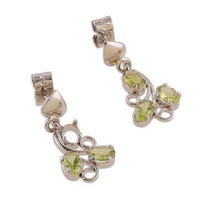 Alternate image for Leafy 4-Carat Oval Peridot Necklace and Earrings Jewelry Set Lucky Blooms
