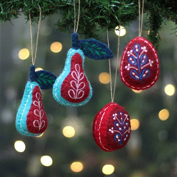 Alternate image for Fruit-Themed Embroidered 4-Piece 100 Wool Felt Ornament Set Nature Glory