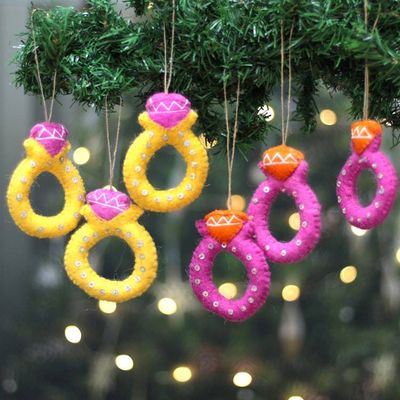 Primary image for Whimsical Ring-Shaped 6-Piece 100 Wool Felt Ornament Set Rings of Christmas