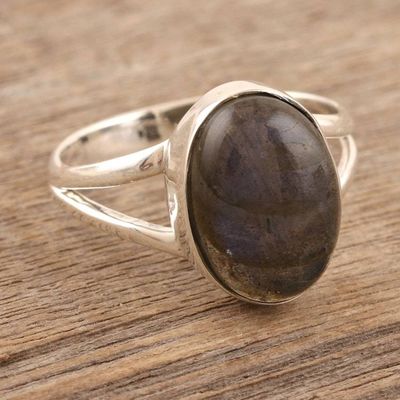 Alternate image for Labradorite and Sterling Silver Single Stone Ring from India Soft Blush in Iridescent