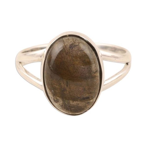Alternate image for Labradorite and Sterling Silver Single Stone Ring from India Soft Blush in Iridescent