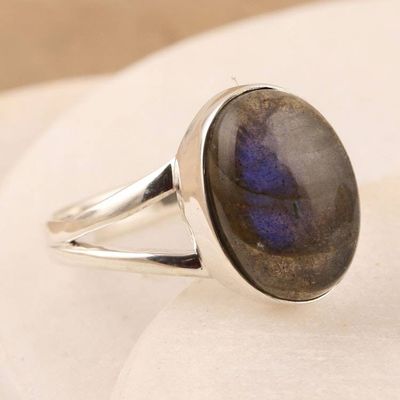 Alternate image for Labradorite and Sterling Silver Single Stone Ring from India Soft Blush in Iridescent