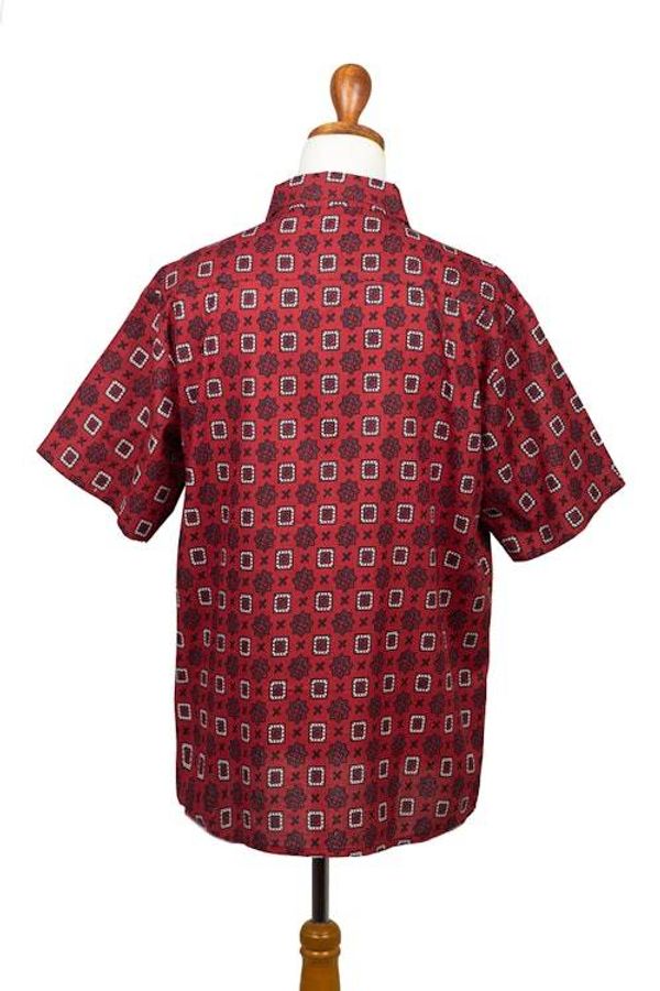 Alternate image for Mens Short-Sleeved Cotton Shirt from India Floral Labyrinth in Red
