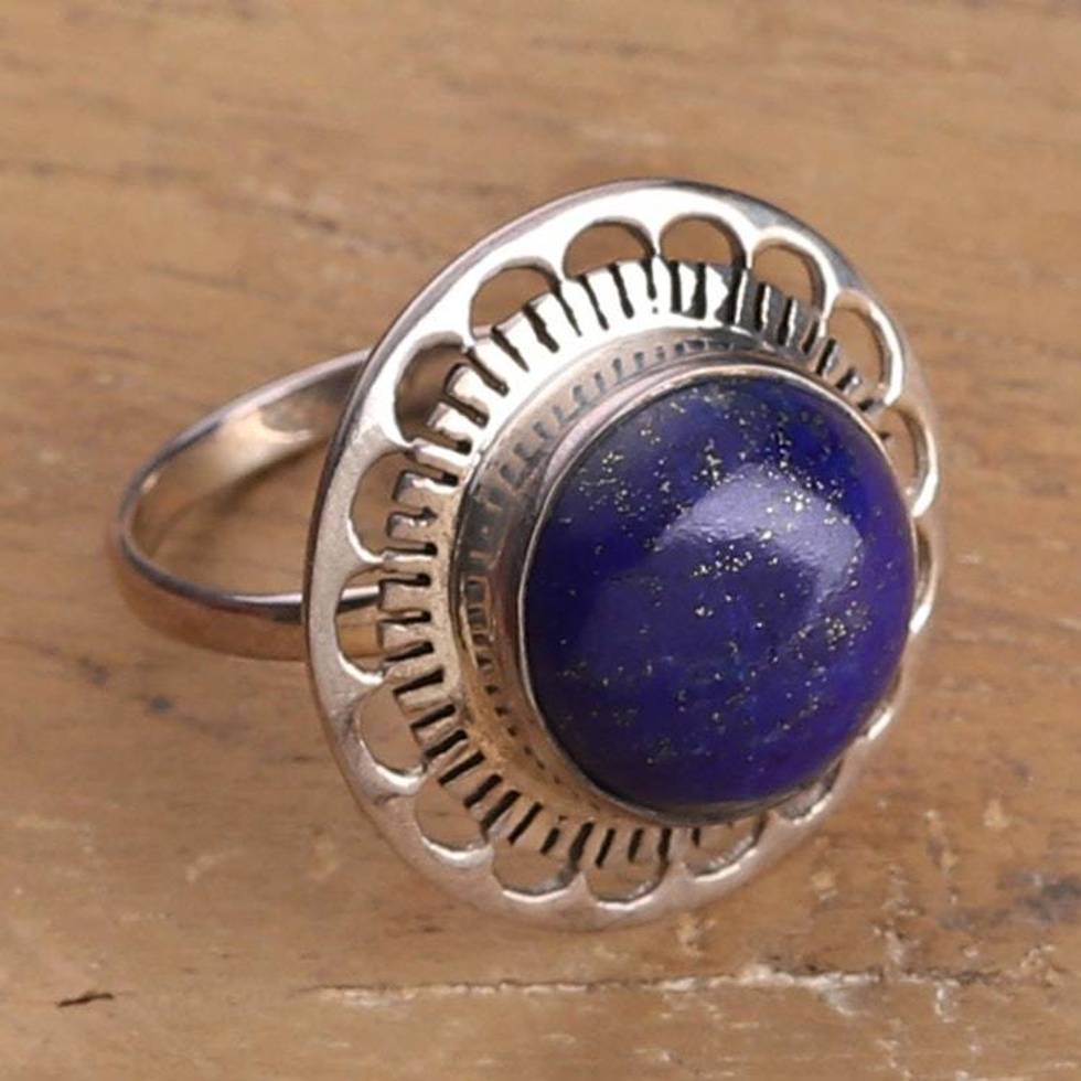 Classic Sterling Silver and Lapis Lazuli Jewel Cocktail Ring 'Royal Kiss'