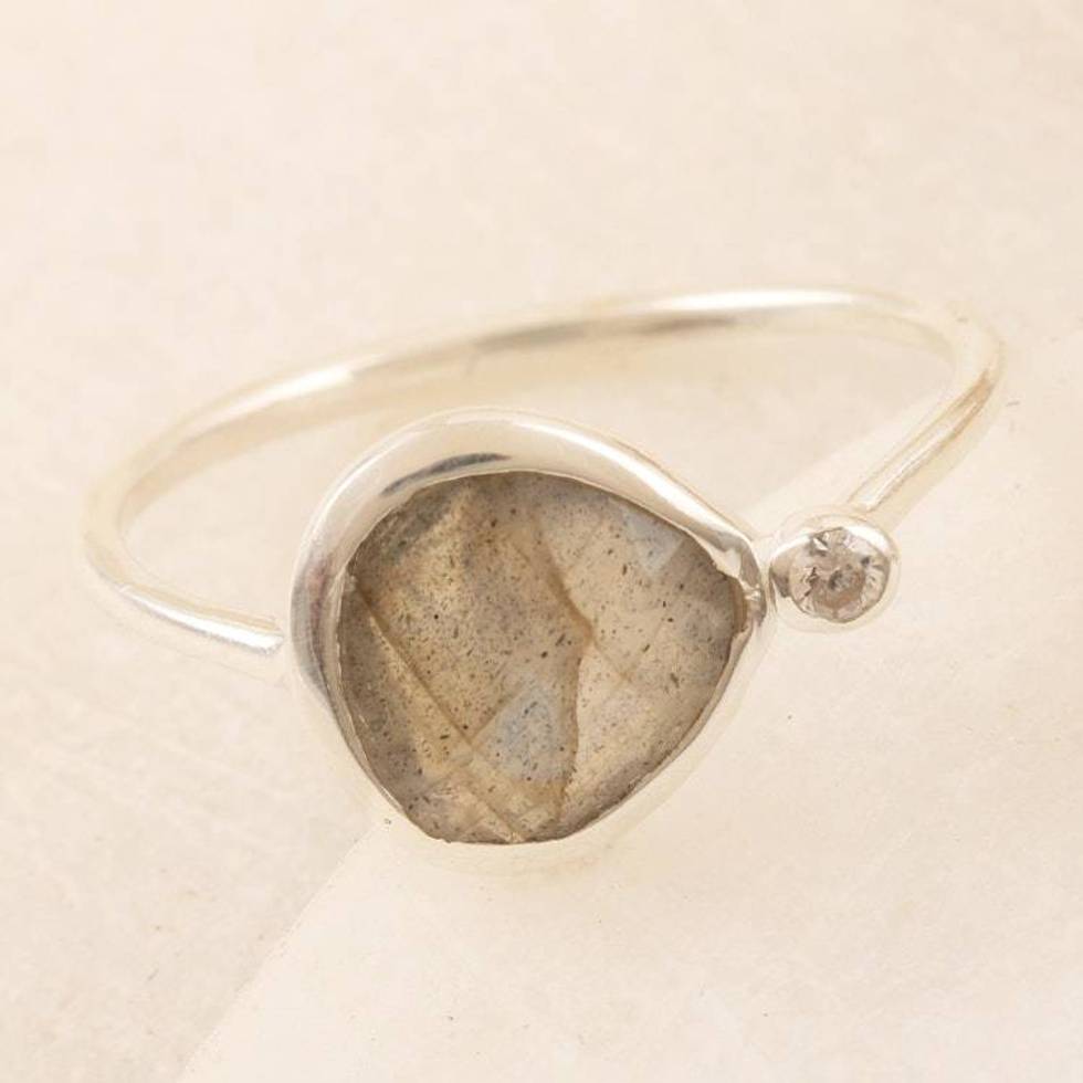 Artisan Crafted Labradorite Ring 'Storm Queen'