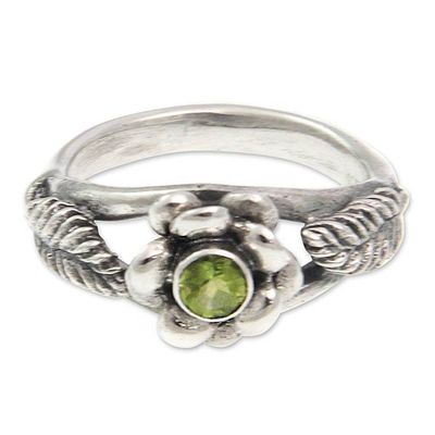 Alternate image for Peridot flower ring Anemone Blossom