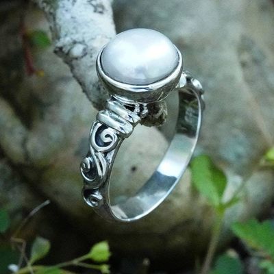 Alternate image for Balinese Sterling Silver and Grey Pearl Single Stone Ring Tides of Innocence