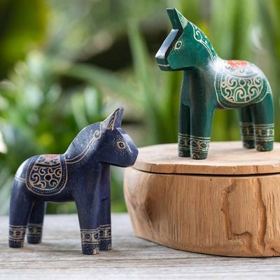 Alternate image for Pair of Hand-Painted Batik Dala Horse-Themed Wood Figurines Colorful Dala Horses