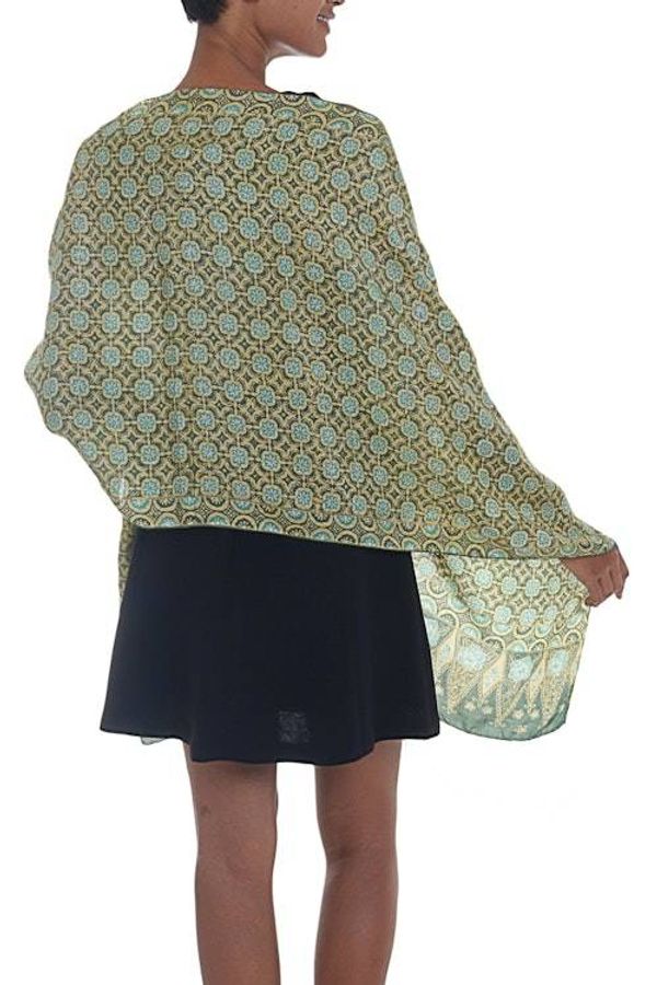 Alternate image for Green Truntum Patterned 100 Silk Batik Shawl Truntum Ijo
