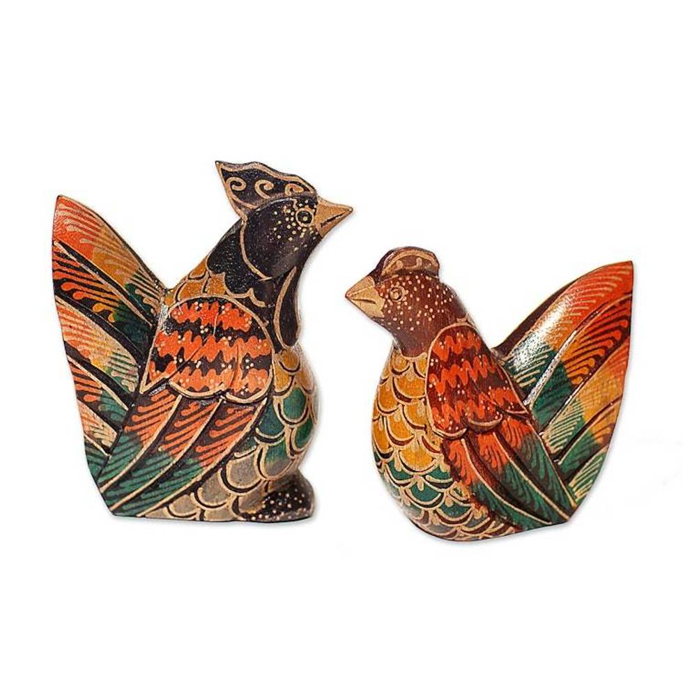 Set of 2 Batik Chicken-Shaped Pule Wood Figurines 'Couple Chicken'