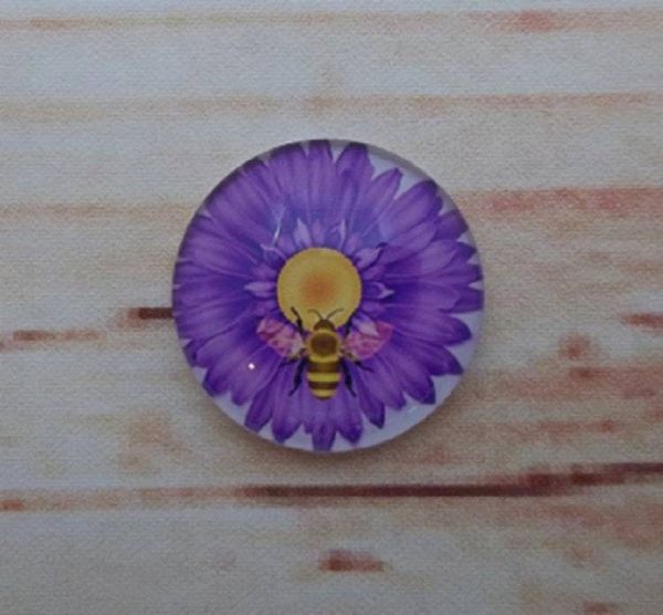 Alternate image for Bees and Daisies Fridge Magnets