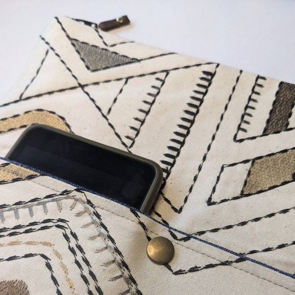 Alternate image for Foldover Clutch with Outer Pocket in Geometric Patterns - The Kanga2