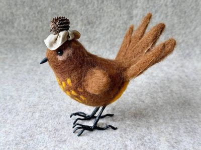 Alternate image for Needle felted Wren name Winnie