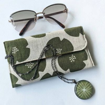 Alternate image for Wallet with Inner Card Pocket in Green Floral - My Simple Wallet