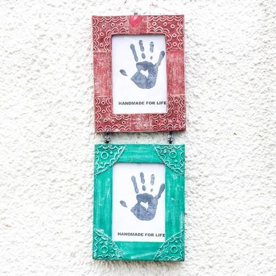 Alternate image for Wood Photo Frame Diptych from Ghana 5x7 Red and Green