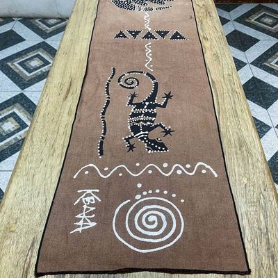 Alternate image for Gecko-Themed Hand-Painted Cotton Table Runner from Ghana Gecko Friends