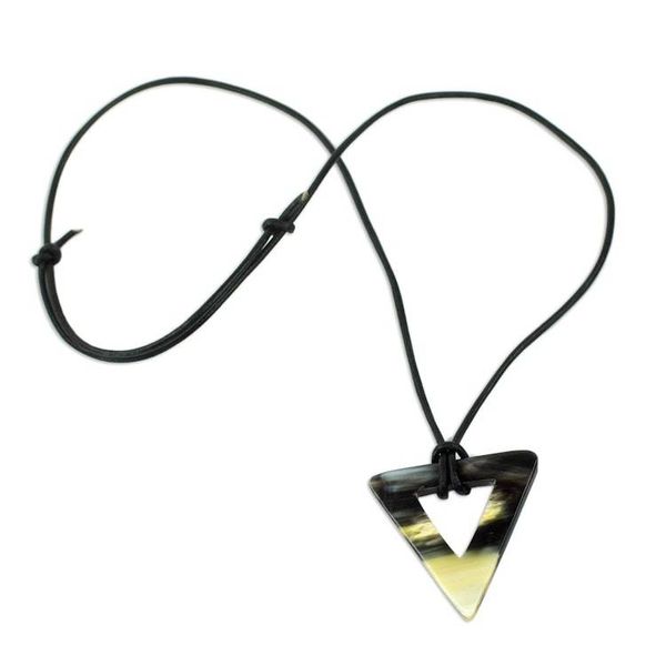 Alternate image for Handcrafted Unisex Necklace in Leather with Bull Horn Arrowhead